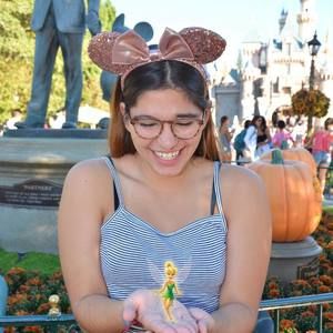 Meet your Posher, Nadia